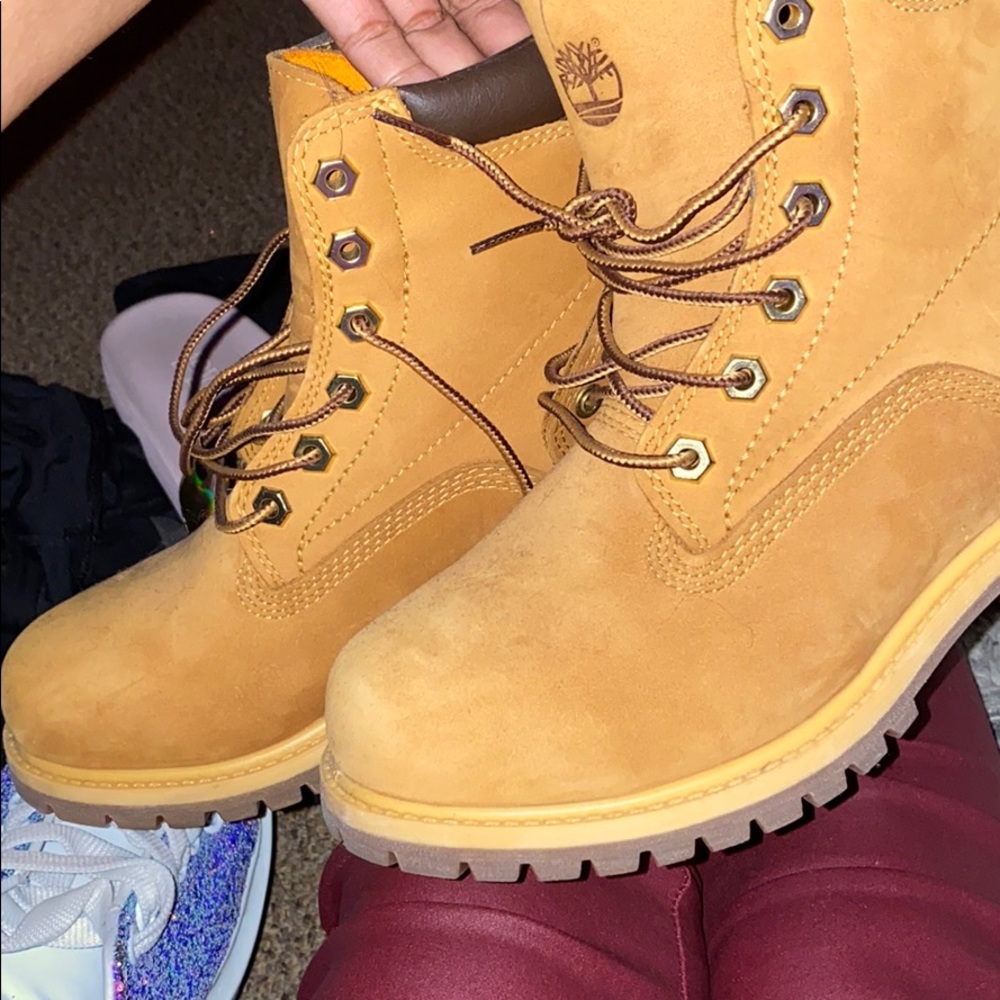New Women’s Timberland Boots